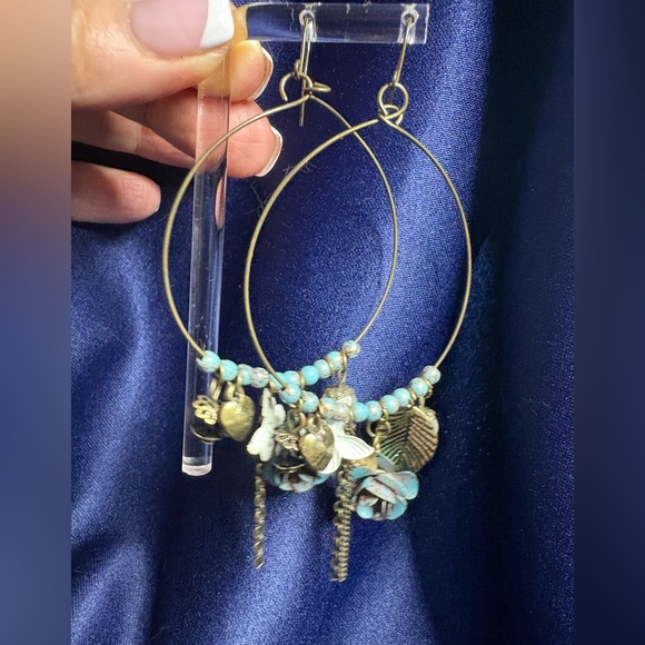 ⬇️Price Drop⬇️Earrings Large Hoop Dangle With Charms Rose Floral - Picture 2 of 4